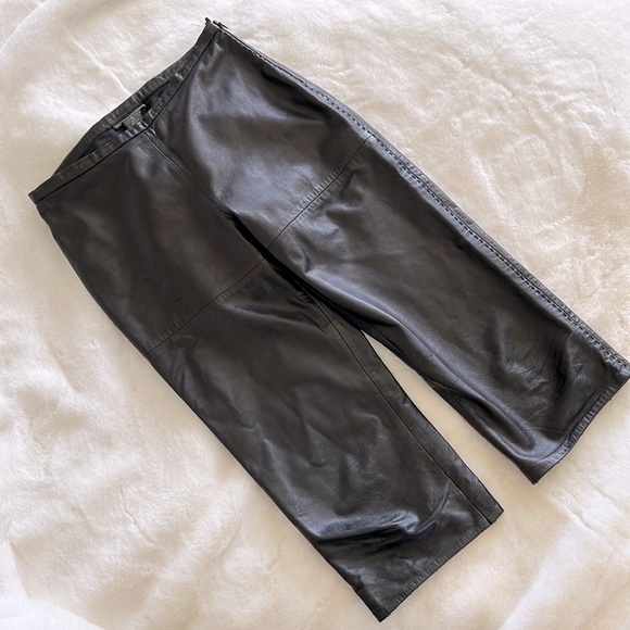 Vintage Y2K 90s Banana Republic super buttery soft leather capri pants 0 - Picture 1 of 7